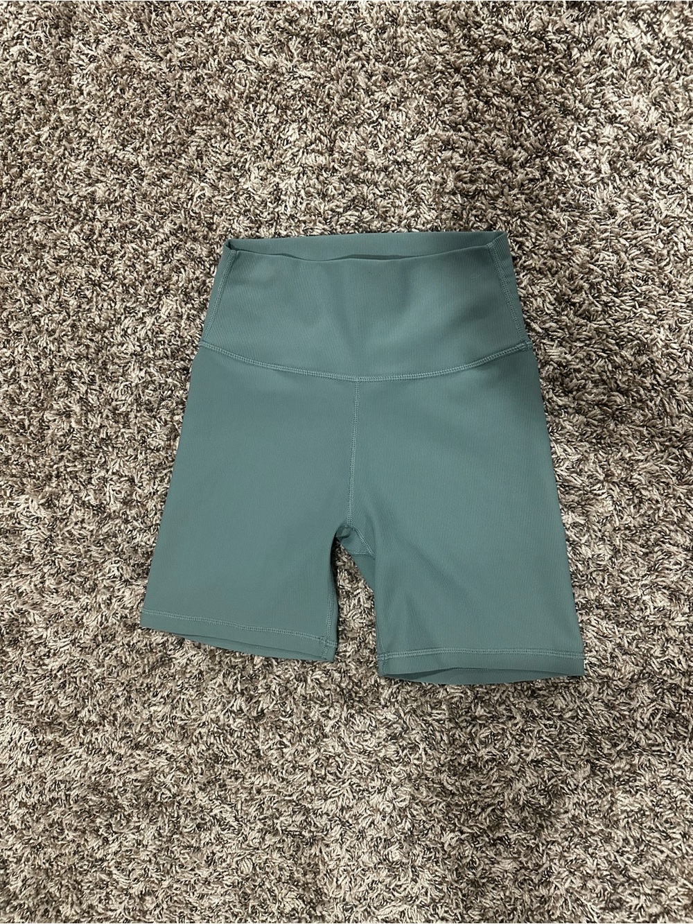 Wilo biker shorts — Sage green